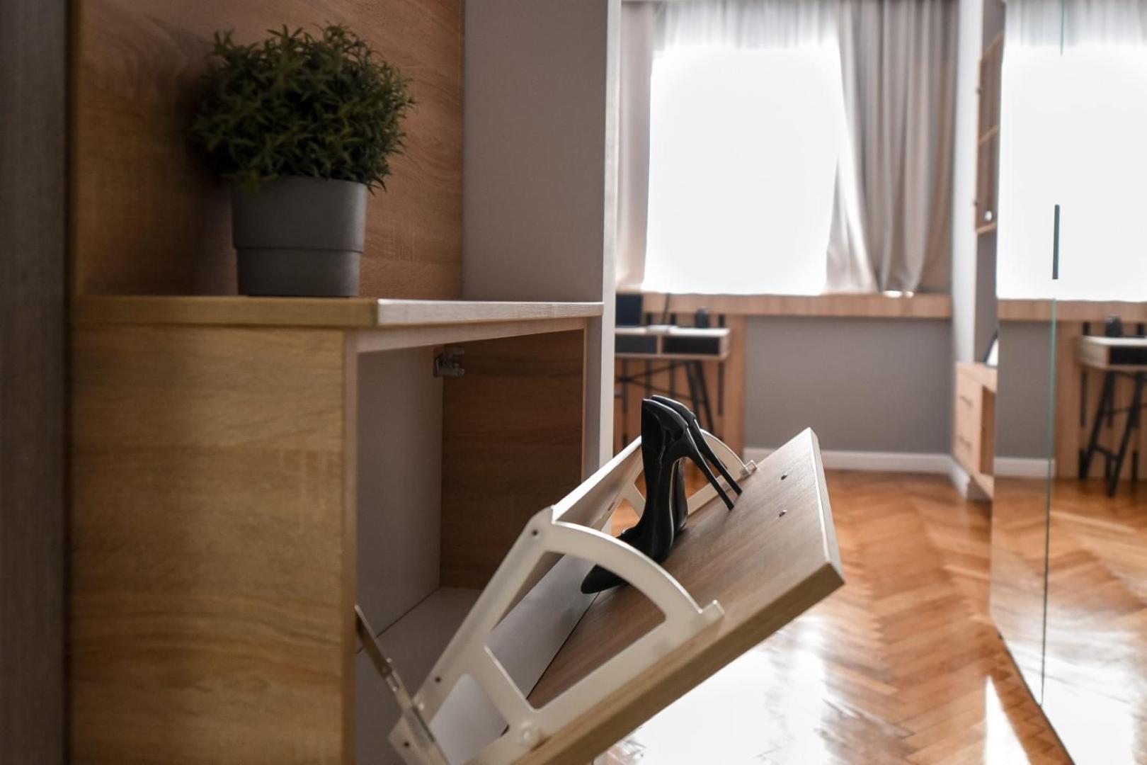 City Center Getaway - Cozy Accommodation For Your Perfect Stay Bukarest Rum bild